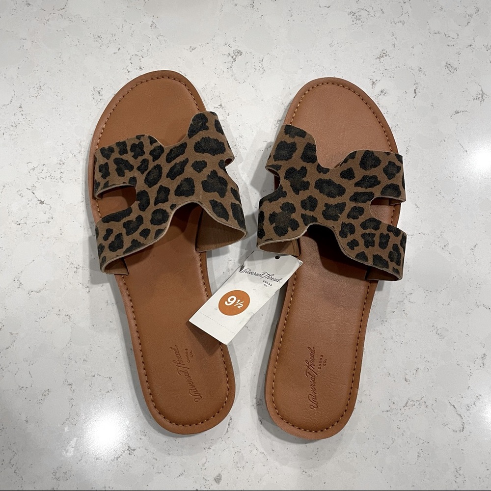NWT Universal Thread Leopard Slide Sandals